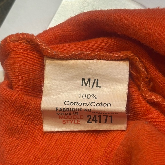 Bright orange stretchy butt covering pullover - Picture 3 of 9